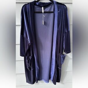 Skinnytees Sz S NWOT Navy Blue Kimono Cardigan Velour